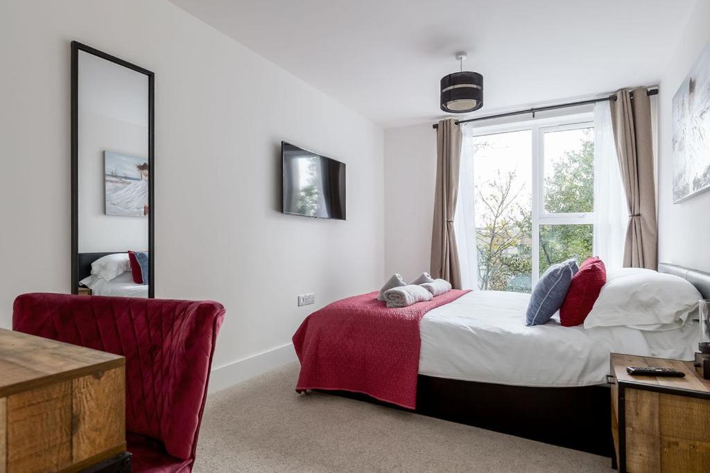 Stylish Town Centre Apartment, W Parking, Nr Beach Bournemouth Eksteriør bilde