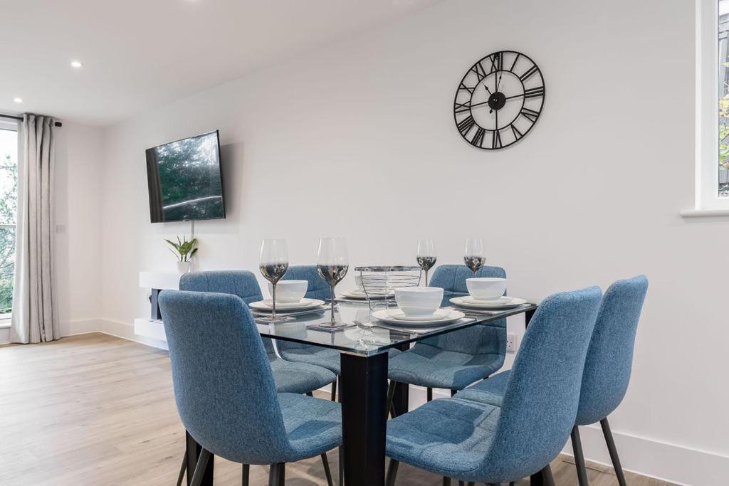 Stylish Town Centre Apartment, W Parking, Nr Beach Bournemouth Eksteriør bilde