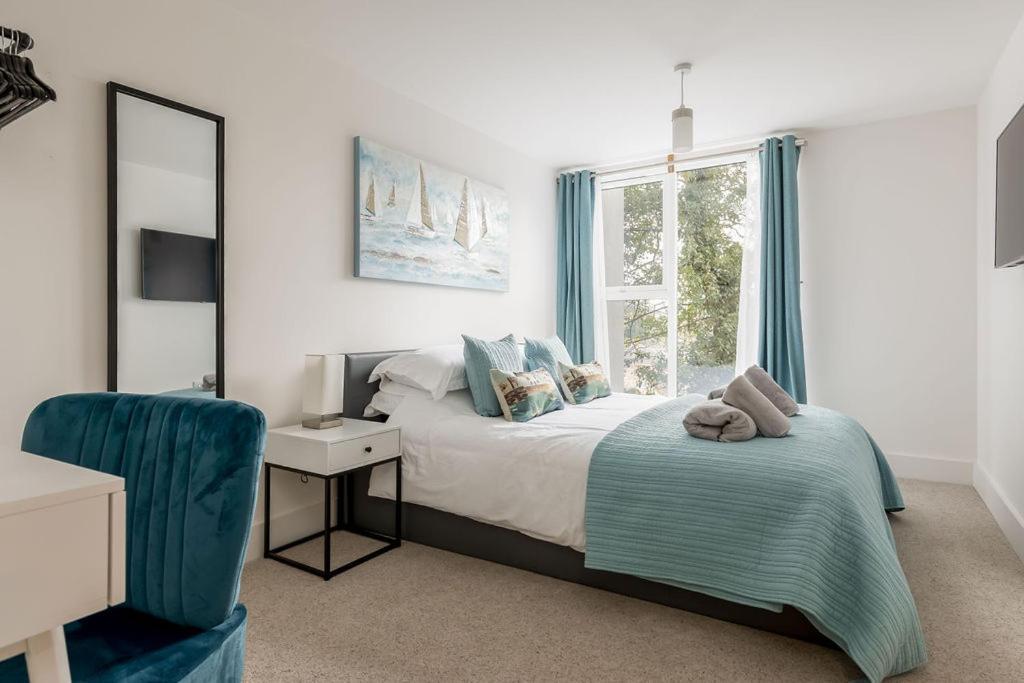 Stylish Town Centre Apartment, W Parking, Nr Beach Bournemouth Eksteriør bilde